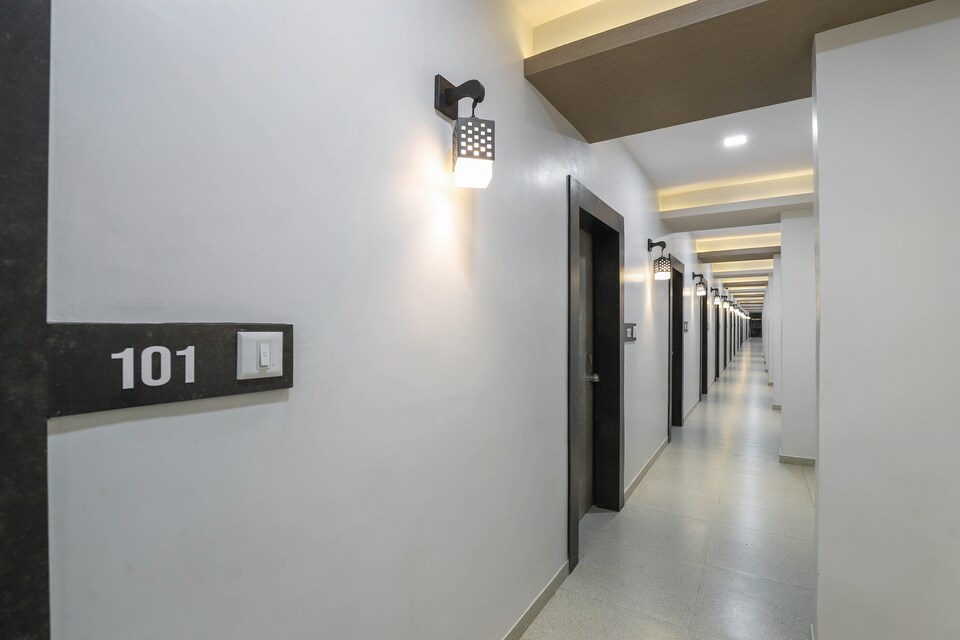 OYO 49471 Hotel Cm Palace, Mehsana, Mehsana
