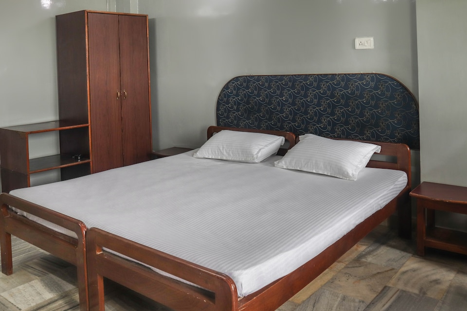 SPOT ON 49477 Hotel Galaxy, Dimapur, Dimapur