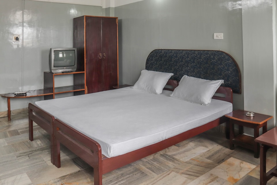 SPOT ON 49477 Hotel Galaxy, Dimapur, Dimapur