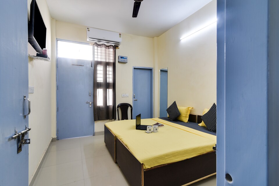 OYO LIFE GRG1680 Palam Vihar Extension, Old Gurgaon, Gurgaon