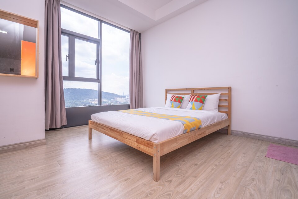 OYO Home 89359 Homely Studio Empire City Halo Sunday, Damansara Perdana, Petaling Jaya