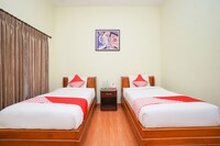 OYO 1483 Hotel Bumi Bermi Permai