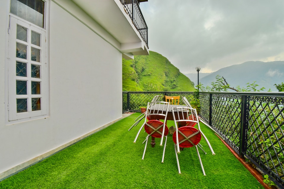 OYO Home 49548 Graceful Family Suite  Bhatakuffer , Sanjauli, Shimla