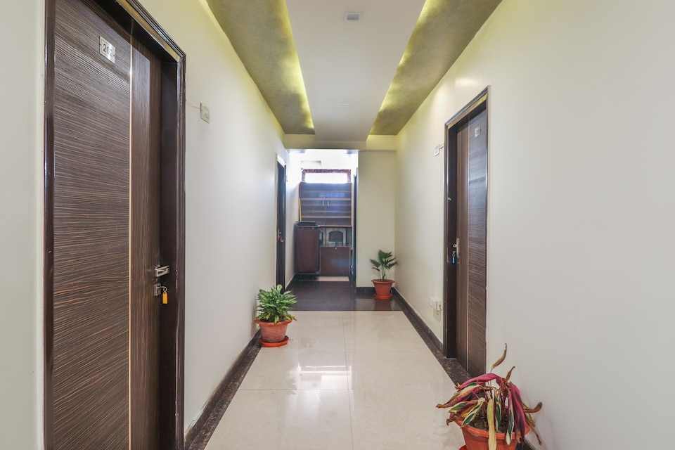 OYO 788 Khushi Continental, Kanpur City, Kanpur