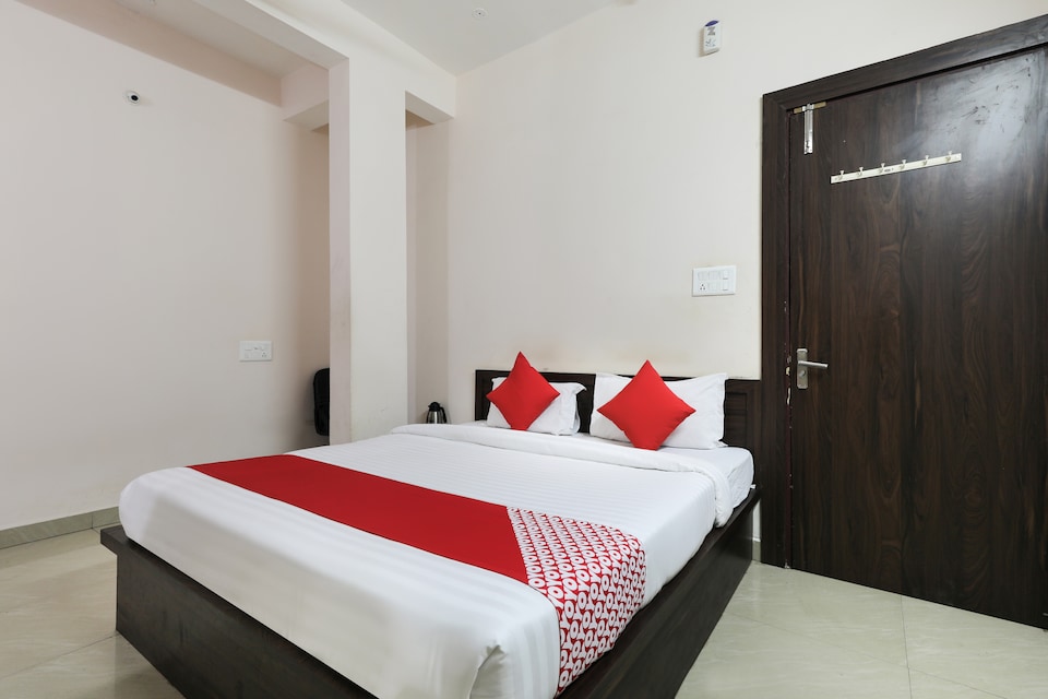 OYO 49563 Hotel Aamantran, Vidisha, Vidisha