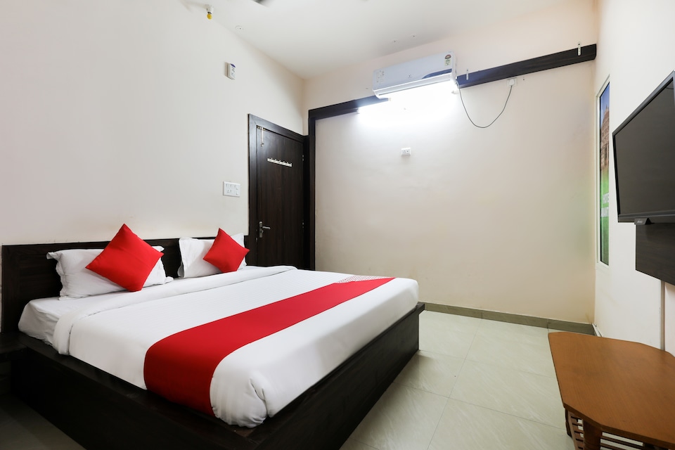 OYO 49563 Hotel Aamantran, Vidisha, Vidisha