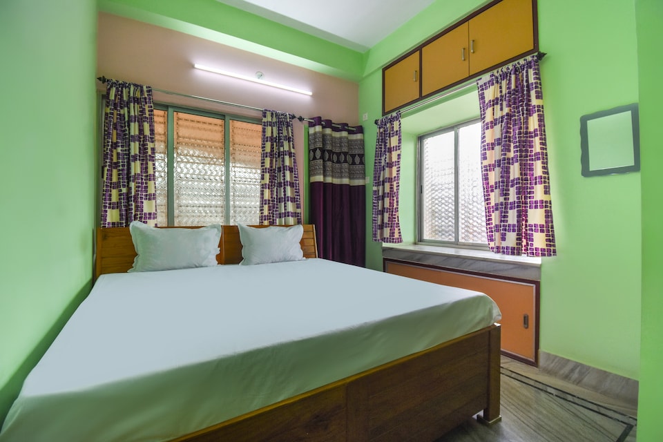 SPOT ON 49570 Sreema Guest House, VIP Road Kolkata, Kolkata