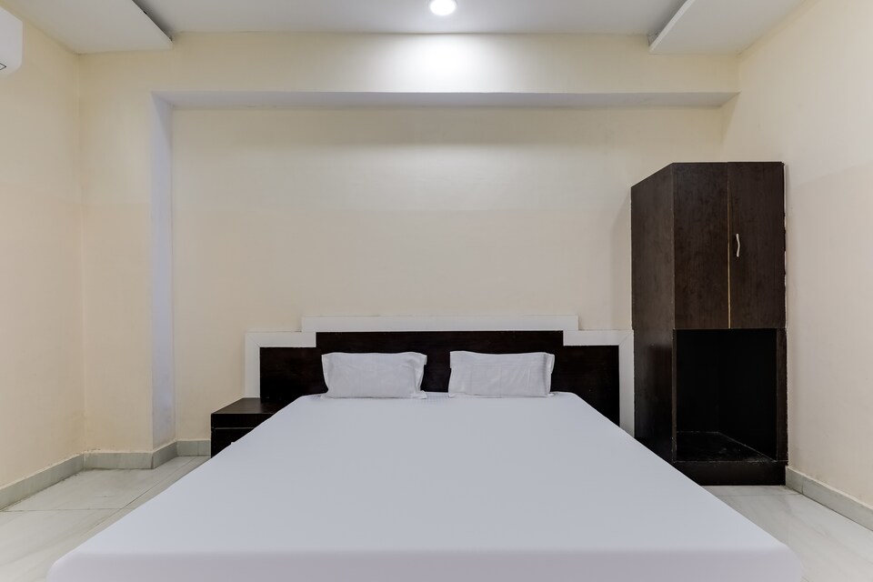 SPOT ON 49574 Kapoor Paradise, Vidisha, Vidisha