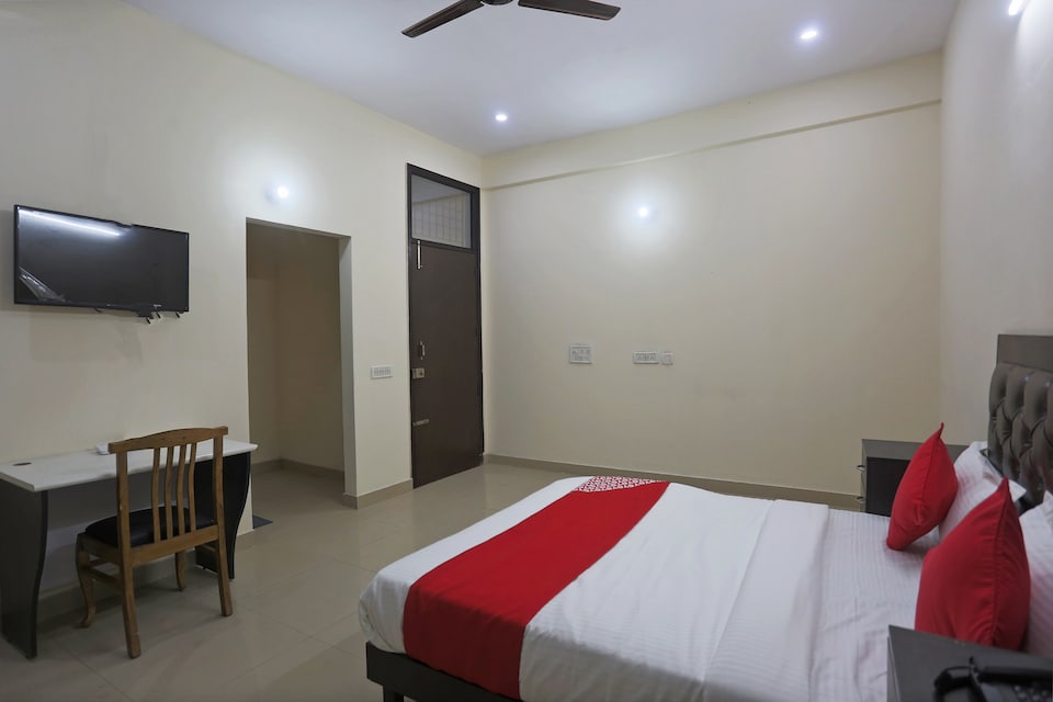 OYO 49579 Tulip Guest House, Greater Noida, Noida