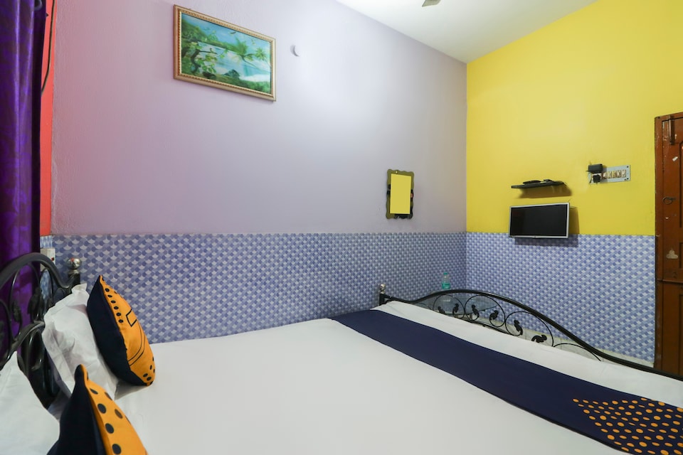 SPOT ON 49584 Asmi Hotel, Hoogly, Kolkata