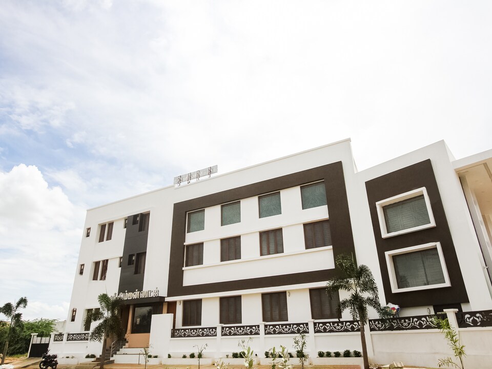 OYO 49585 Sri Amman Lodge, Madurai  Outskirts, Madurai