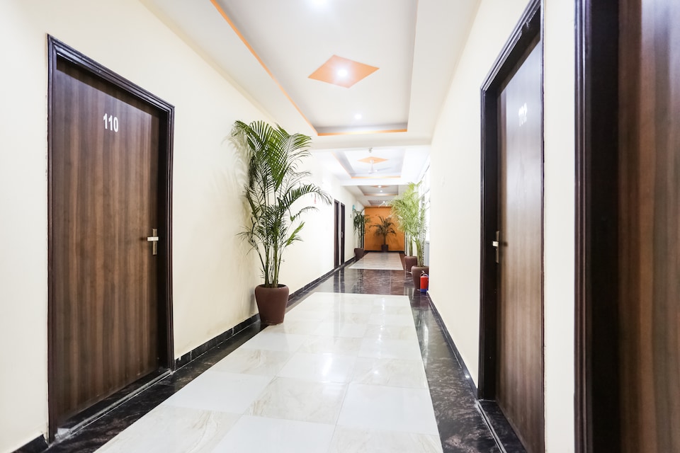 Hotel O The Welcome Mat Hotel , Faridabad, Faridabad