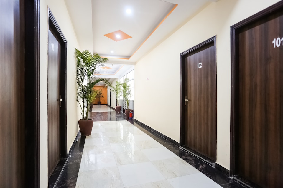 Hotel O The Welcome Mat Hotel , Faridabad, Faridabad