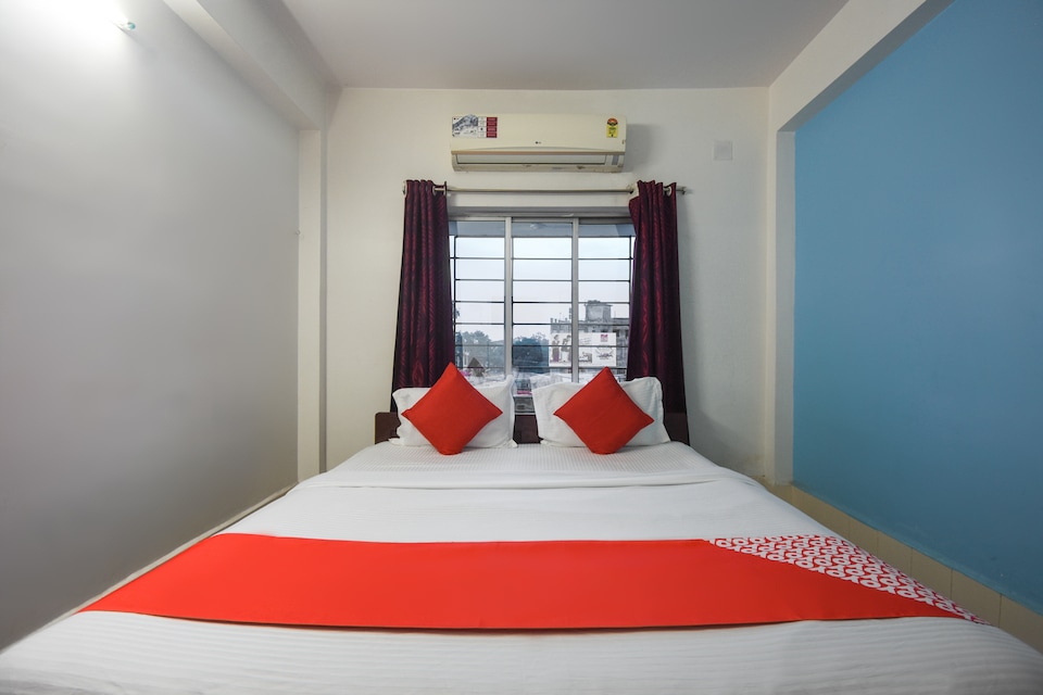 OYO 49634 Udayan Lodge, Suri, Shantiniketan