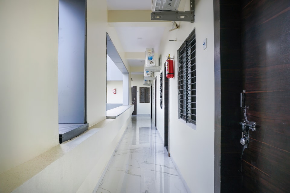 Hotel O Shree Sai Srushti Regency, Dhule, Dhule