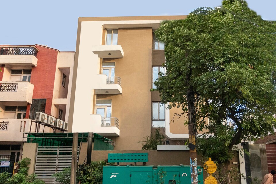 Capital O 49645 Metropolitan Grand, Noida City Metro, Noida