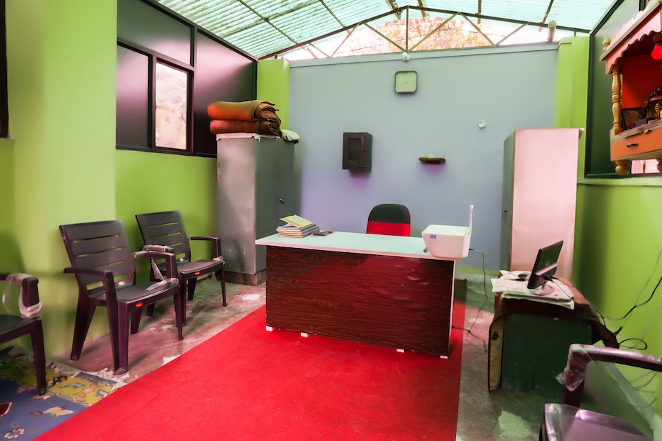 OYO Akash Resort, Bhimtal Nainital, Nainital