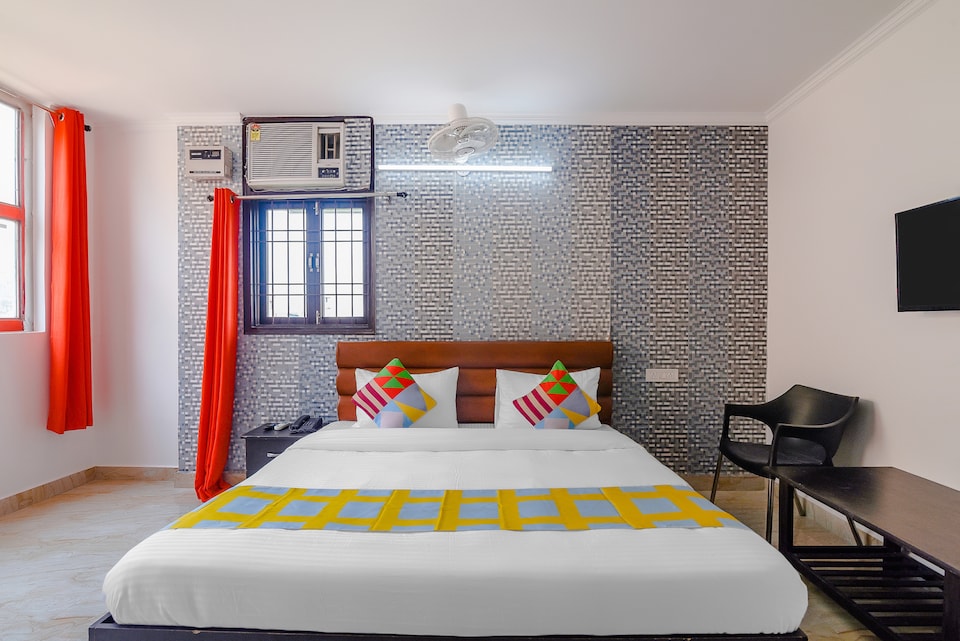 OYO Home 49686 Peaceful Stay Ramphal Chowk, Airport-Dwarka Delhi, Delhi
