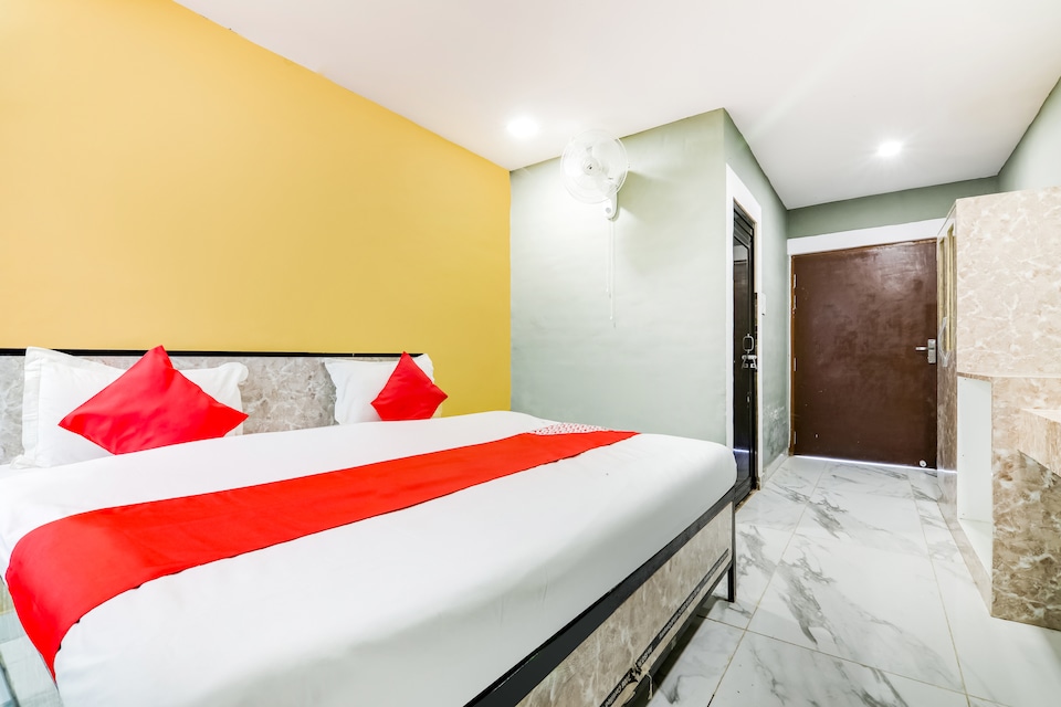 Hotel O Aadya Greens, Barra Kanpur, Kanpur