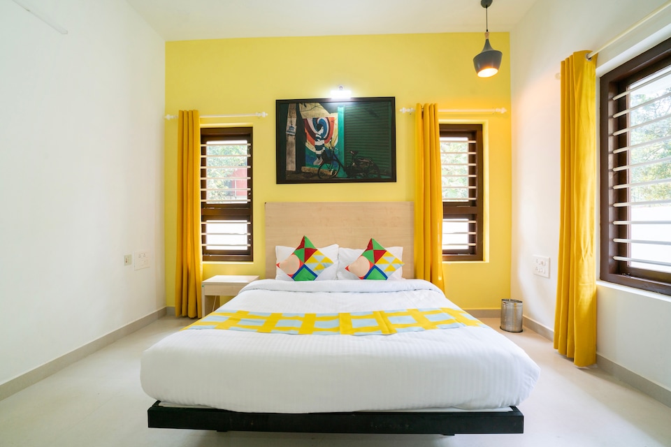 OYO Home 49692 Elegant Stay, Vytilla Kochi, Kochi