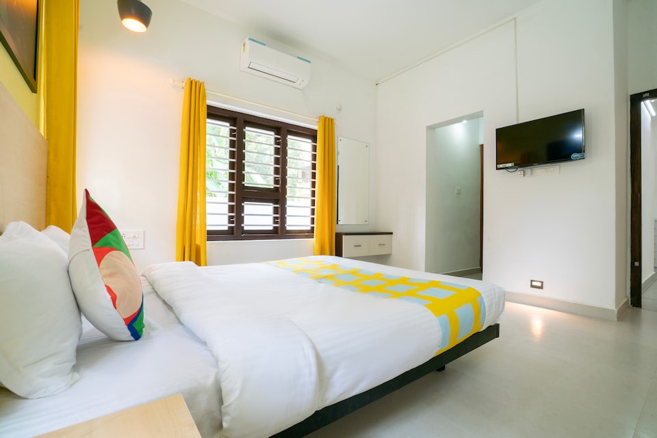 OYO Home 49692 Elegant Stay, Vytilla Kochi, Kochi