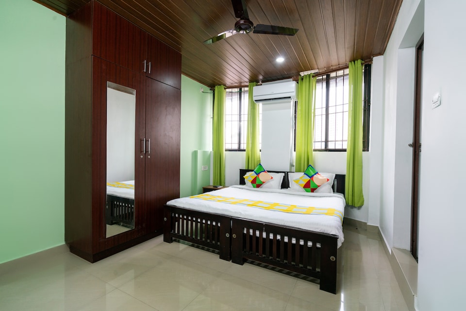 OYO Home 49697 Aj Apartments, Kakkanad Kochi, Kochi