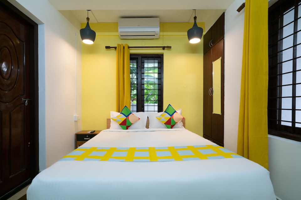 OYO Home 49698 Aj Apartment 2bhk, Kakkanad Kochi, Kochi