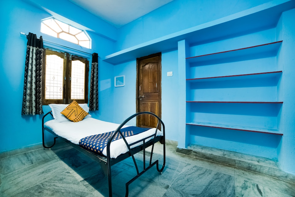 SPOT ON 49699 Laksha Residency, Vemulawada, Vemulawada