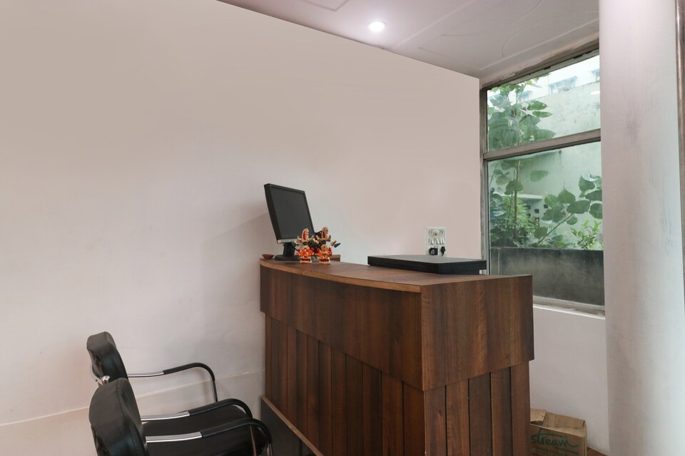 OYO 49706 The Rai's Inn, Cantt, Varanasi