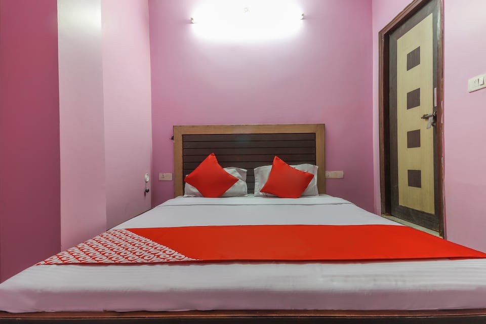 OYO Hotel Basant, Alambagh Lucknow, Lucknow