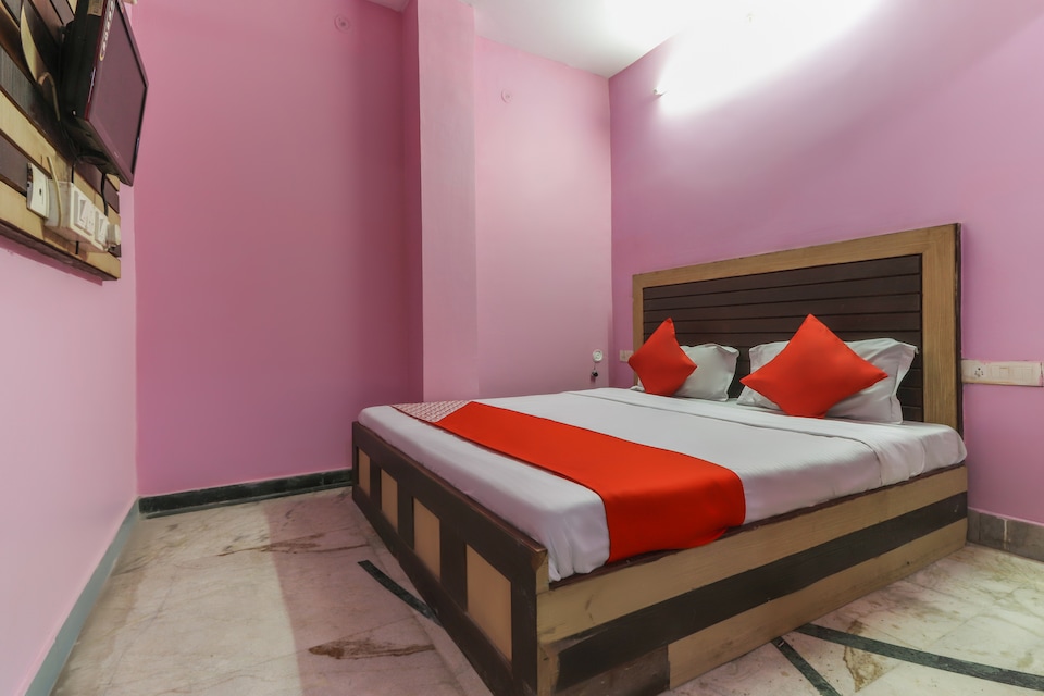 OYO Hotel Basant, Alambagh Lucknow, Lucknow