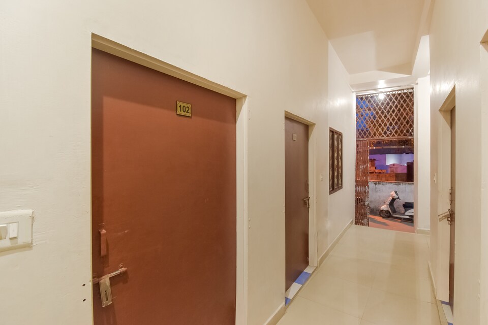 SPOT ON 49720 Green Apple Homestay, Hawa Mahal, Jaipur
