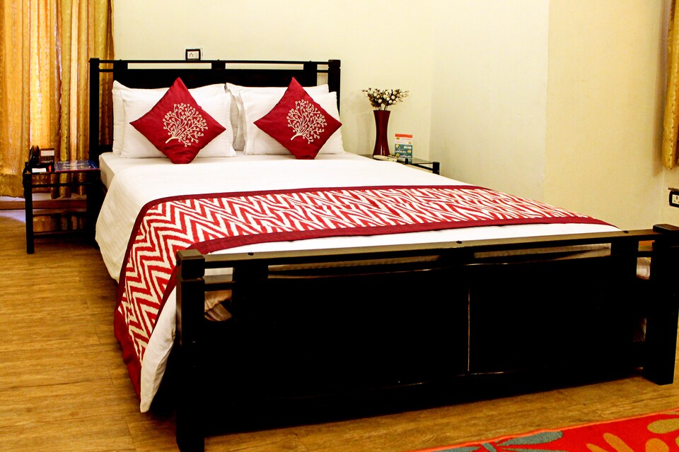 OYO Rooms 046 Greater Noida Sharda Hospital, Greater Noida, Noida