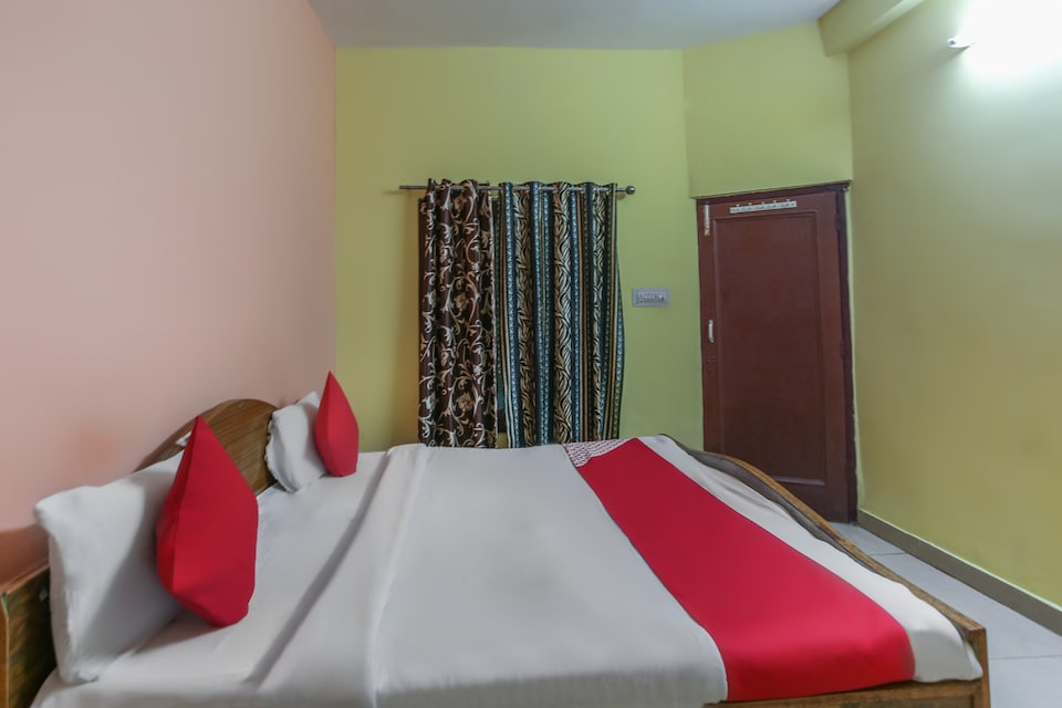 OYO 49725 Om Guest House , Chintpurni, Chintpurni