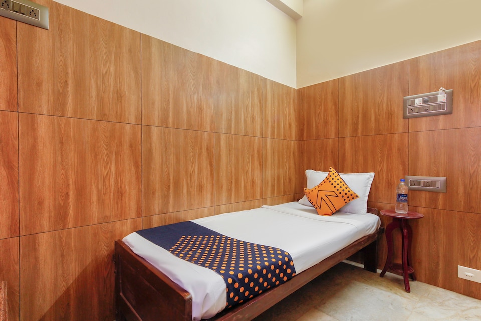 SPOT ON 49729 Hotel Thankam, Marthandam, Virudhunagar
