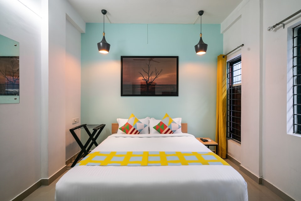 OYO Home 49732 Cozy Stay, Kakkanad Kochi, Kochi