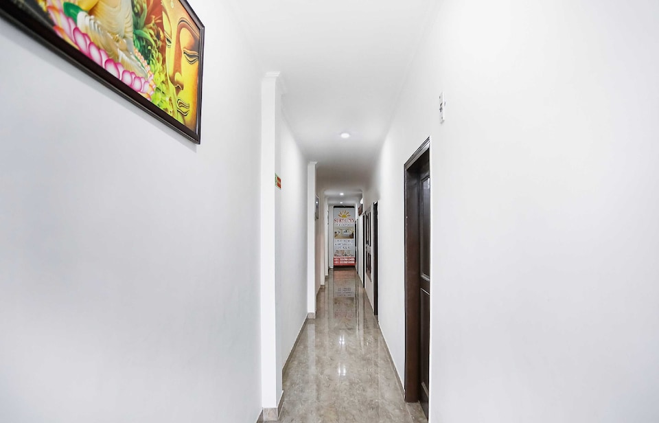 Hotel O SURYA INN, Nizamuddin Delhi, Delhi