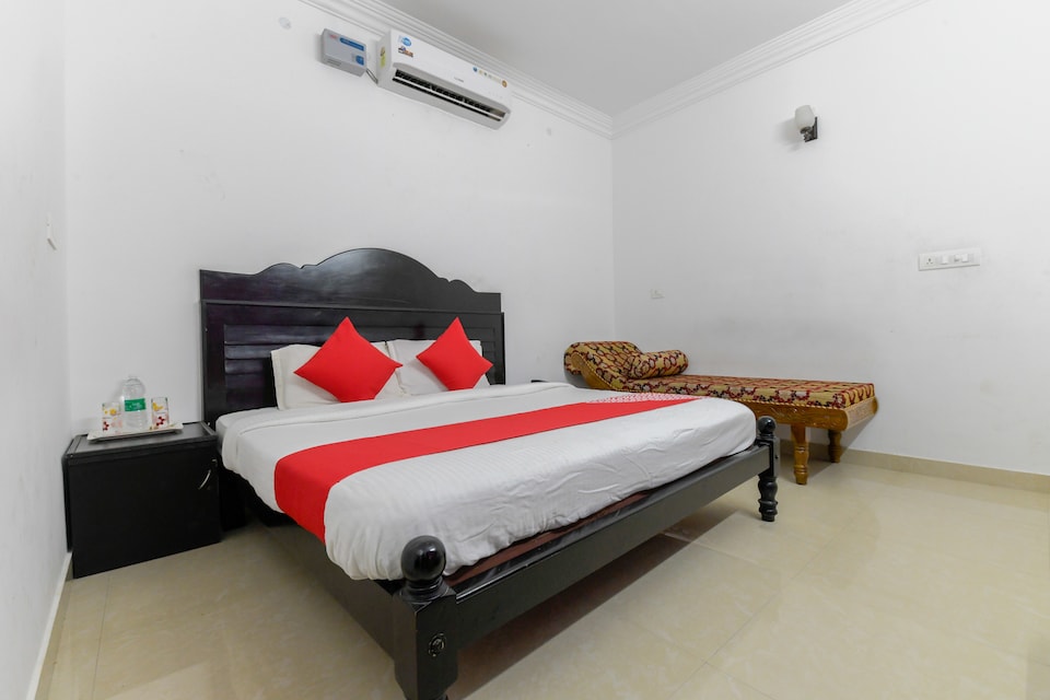 OYO 4867 Royal Homes, Alappuzha Town Alappuzha, Alappuzha
