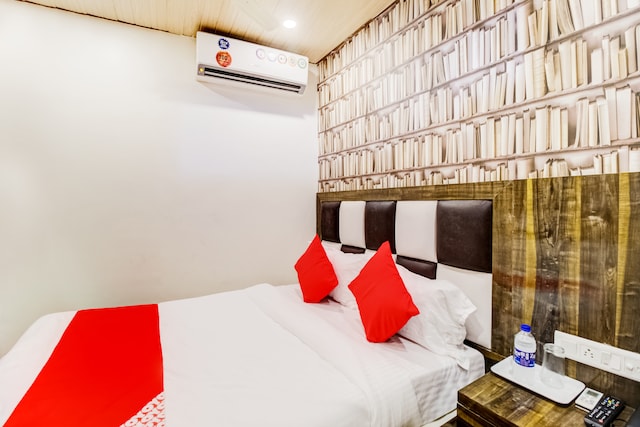 Budget Hotels Ghatkopar East  Mumbai Starting    664 Upto 68  OFF