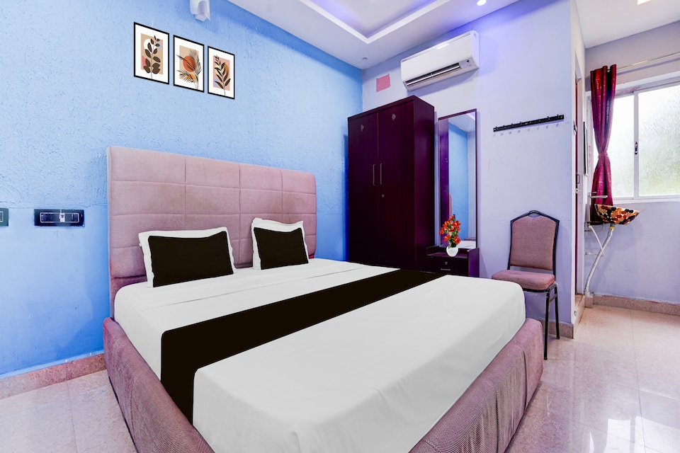 Super Collection O Nagapattinam Bus Terminal Formerly Yazhisai Residency, Nagapattinam city, Nagapattinam