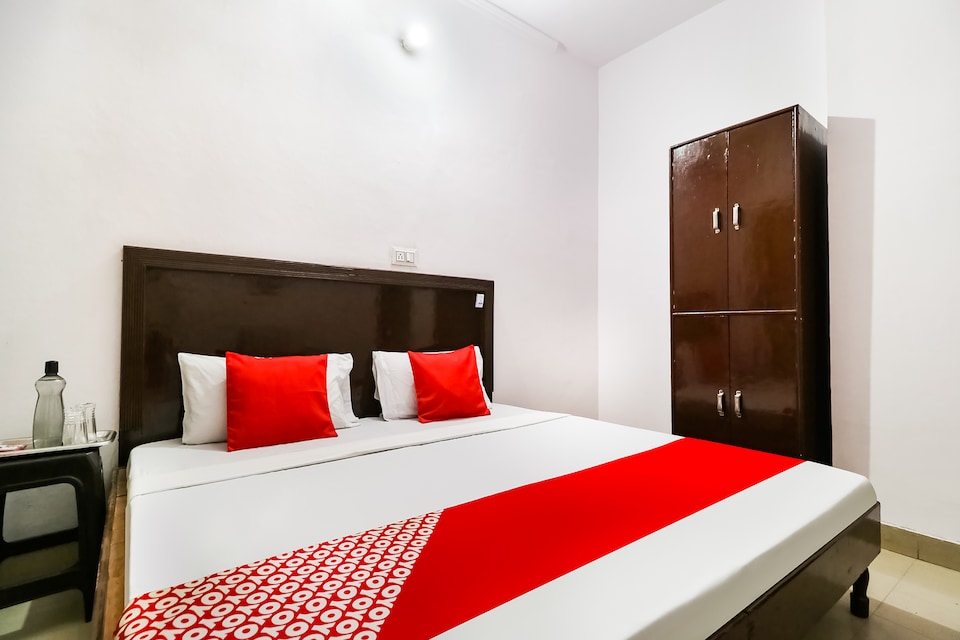 OYO 49773 Hotel Midway, Karnal, Karnal