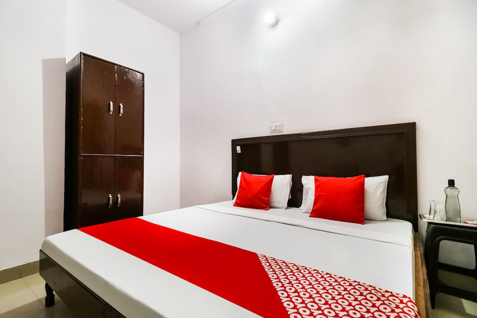 OYO 49773 Hotel Midway, Karnal, Karnal