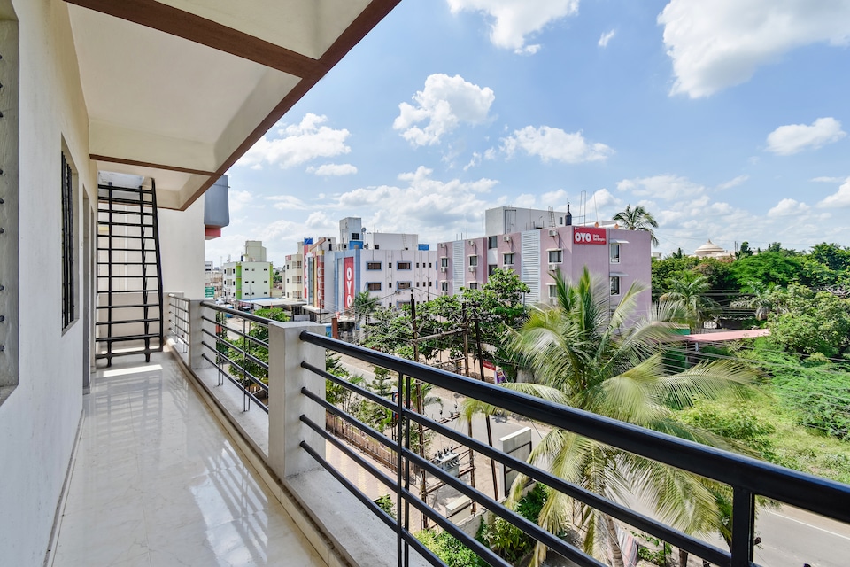 OYO 49785 Sai Aniruddh Palace, Shirdi, Shirdi