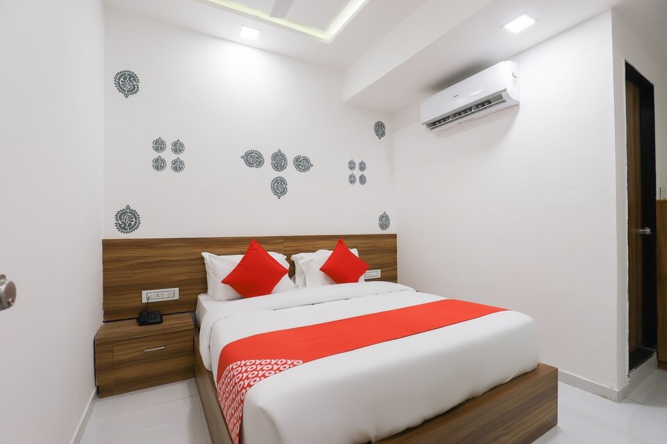OYO 49805 The Midway Sky, Sector 16 Gandhinagar, Gandhinagar