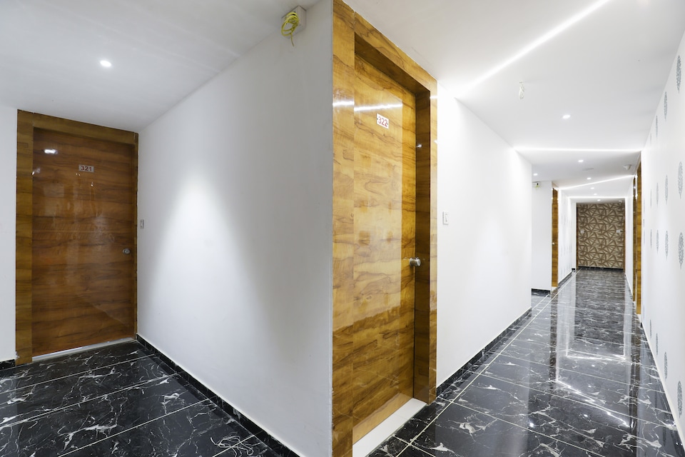 OYO 49805 The Midway Sky, Sector 16 Gandhinagar, Gandhinagar