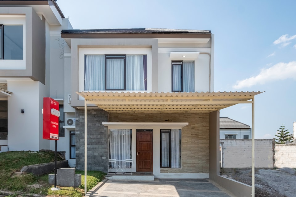 OYO 1504 Alana Gardenia Syariah, Garut Kota, Garut