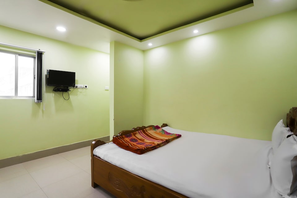 SPOT ON 49815 Hotel Luvkush, Shahpur-Patori, Samastipur