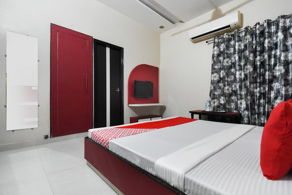 OYO 49821 Hotel Wok'n Grill , Fatehabad, Fatehabad