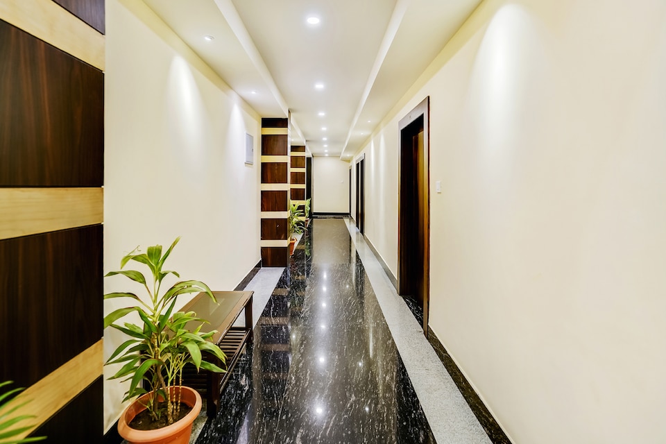 OYO 49844 Hotel Chancellor Grand, Bapuji Nagar, Bhubaneswar