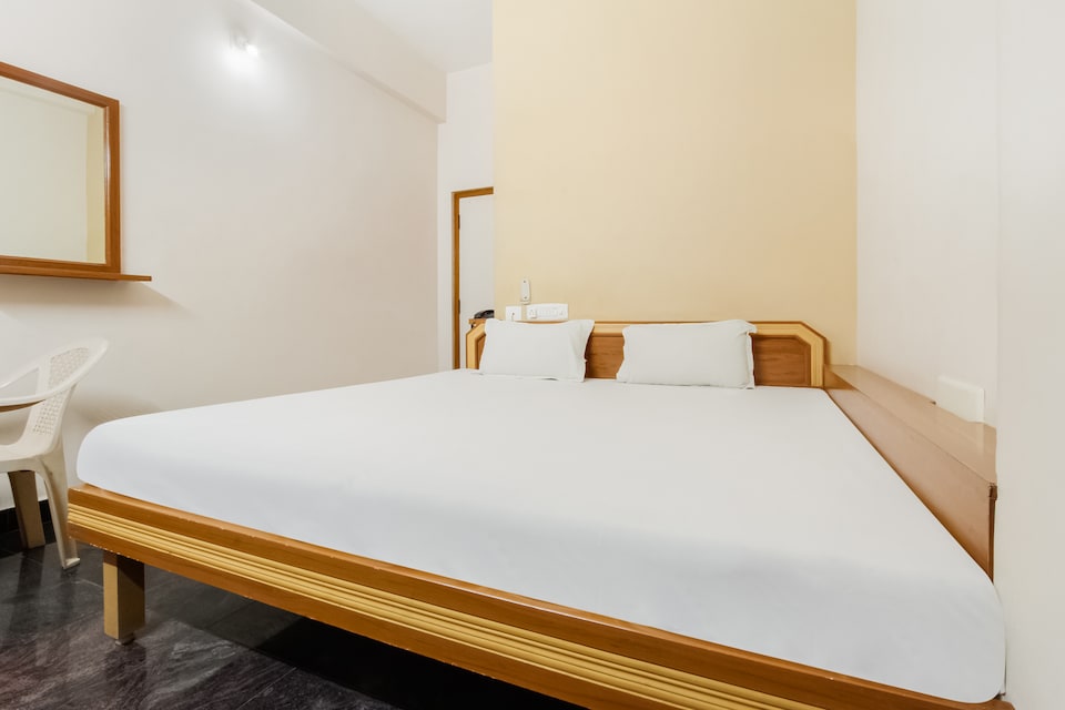 SPOT ON 49847 Sri Vinayaga Lodge, Dharapuram, Dharapuram